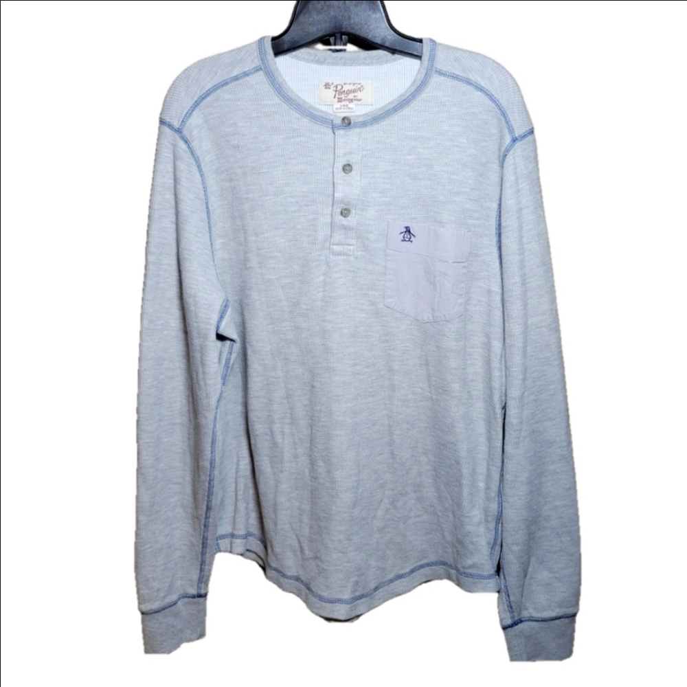 An Original Penguin by Munsingwear Large crewneck 1/4 button-down longsleeve